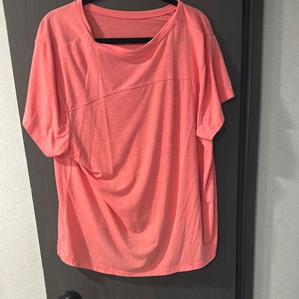 Avia workout shirt
